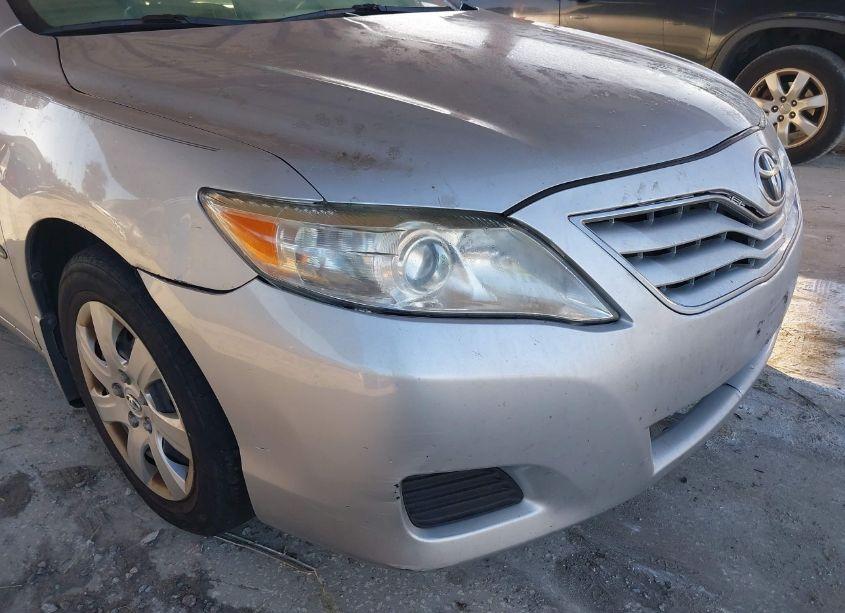 Photo 14 of 2010 Toyota Camry LE (VIN 4T1BF3EK6AU023498)