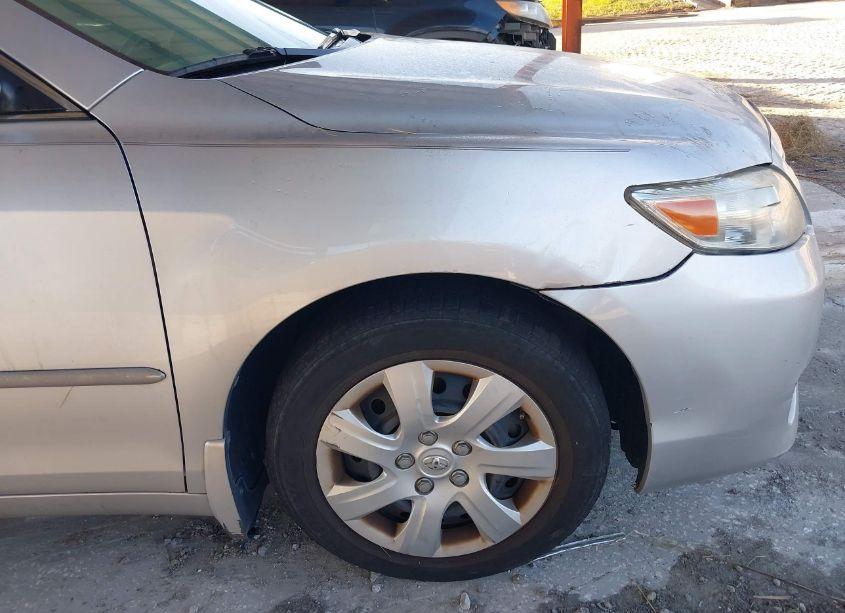 Photo 15 of 2010 Toyota Camry LE (VIN 4T1BF3EK6AU023498)