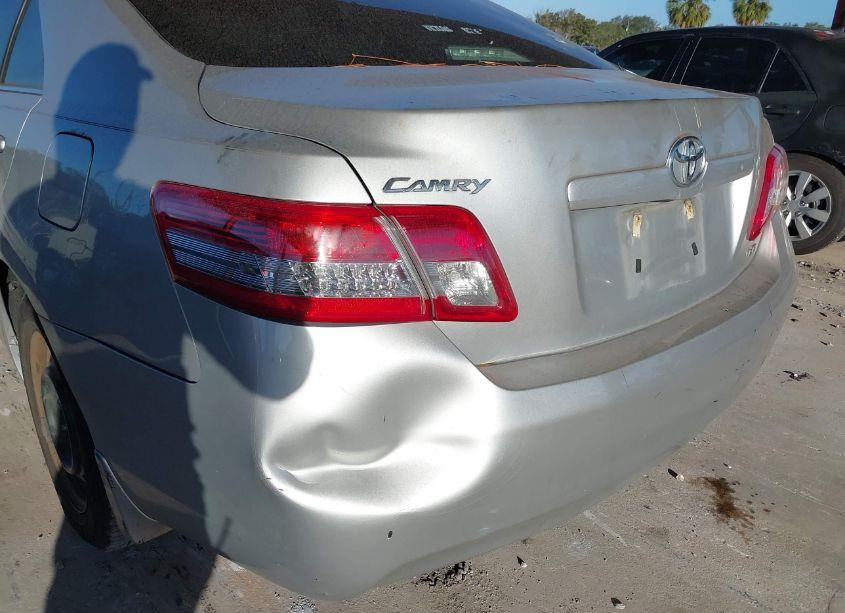 Photo 6 of 2010 Toyota Camry LE (VIN 4T1BF3EK6AU023498)