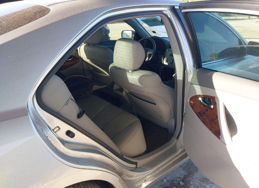 Photo 8 of 2010 Toyota Camry LE (VIN 4T1BF3EK6AU023498)