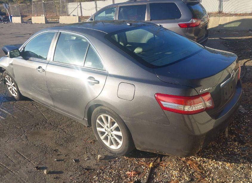 Photo 3 of 2010 Toyota Camry XLE (VIN 4T1BF3EK6AU029916)