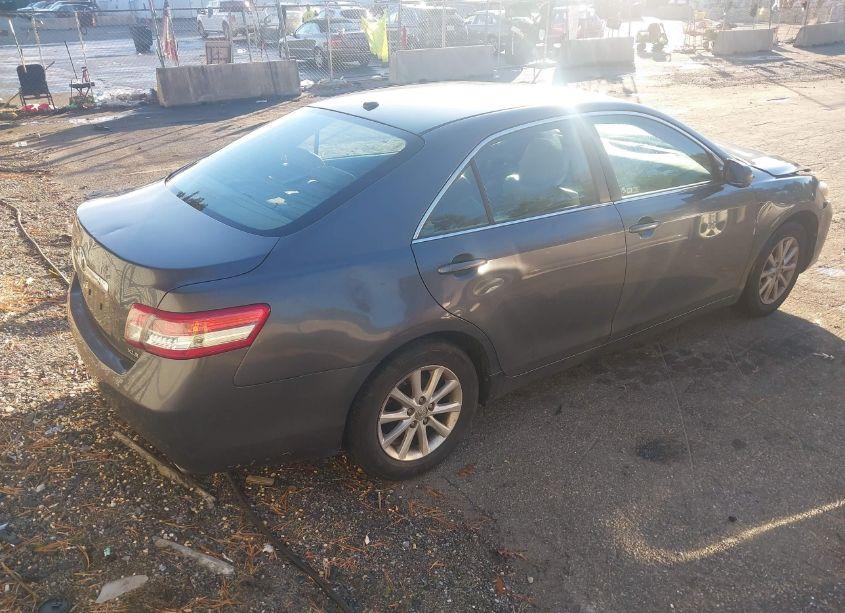 Photo 4 of 2010 Toyota Camry XLE (VIN 4T1BF3EK6AU029916)