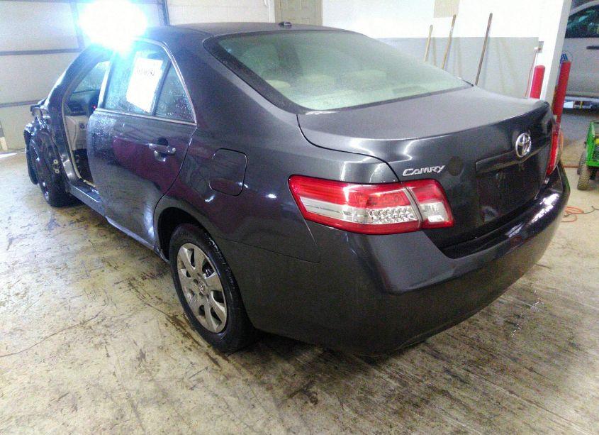 Photo 3 of 2010 Toyota Camry LE (VIN 4T1BF3EK6AU031083)