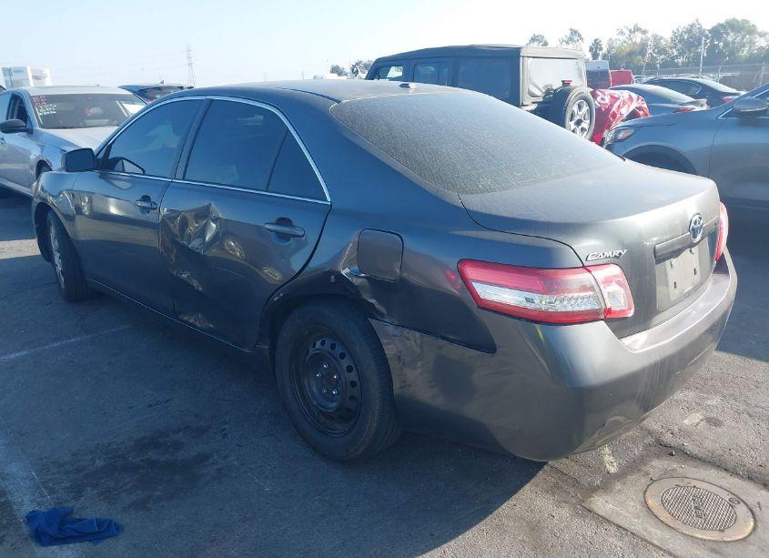 Photo 3 of 2010 Toyota Camry LE (VIN 4T1BF3EK6AU033884)