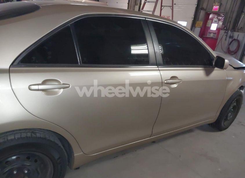 Photo 14 of 2010 Toyota Camry LE (VIN 4T1BF3EK6AU036932)