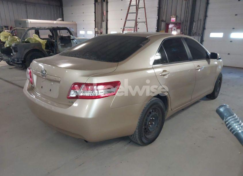 Photo 4 of 2010 Toyota Camry LE (VIN 4T1BF3EK6AU036932)