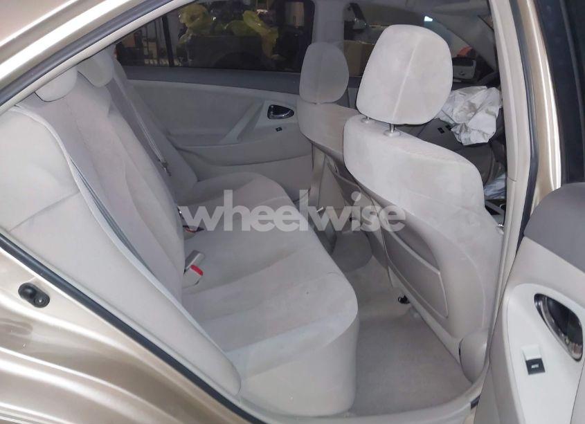 Photo 8 of 2010 Toyota Camry LE (VIN 4T1BF3EK6AU036932)