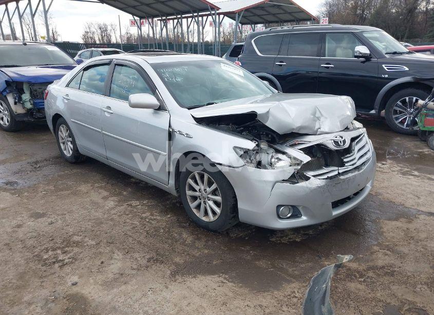 2010 Toyota Camry XLE (VIN 4T1BF3EK6AU037028) main photo