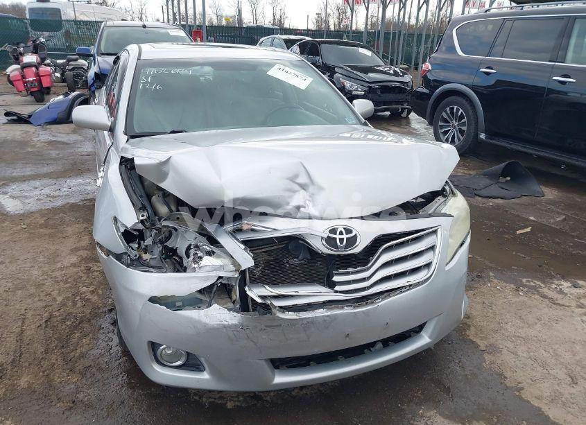 Photo 12 of 2010 Toyota Camry XLE (VIN 4T1BF3EK6AU037028)