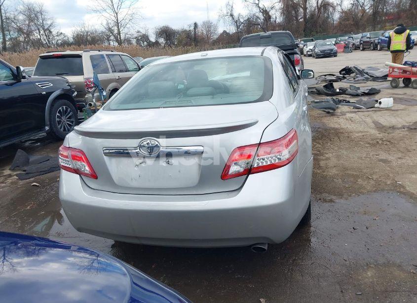 Photo 16 of 2010 Toyota Camry XLE (VIN 4T1BF3EK6AU037028)