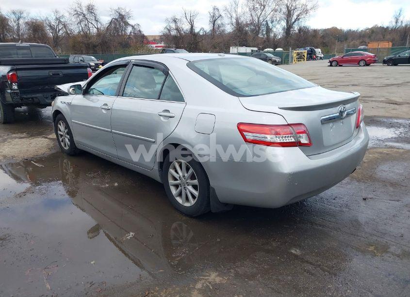 Photo 3 of 2010 Toyota Camry XLE (VIN 4T1BF3EK6AU037028)