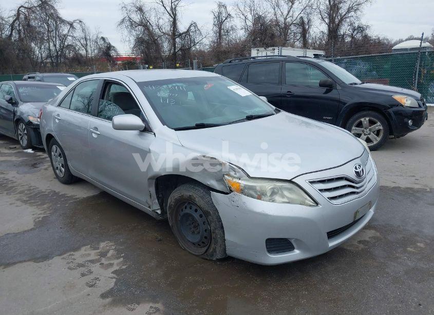 2010 Toyota Camry (VIN 4T1BF3EK6AU037272) main photo