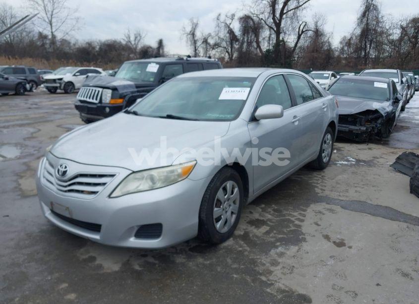 Photo 2 of 2010 Toyota Camry (VIN 4T1BF3EK6AU037272)