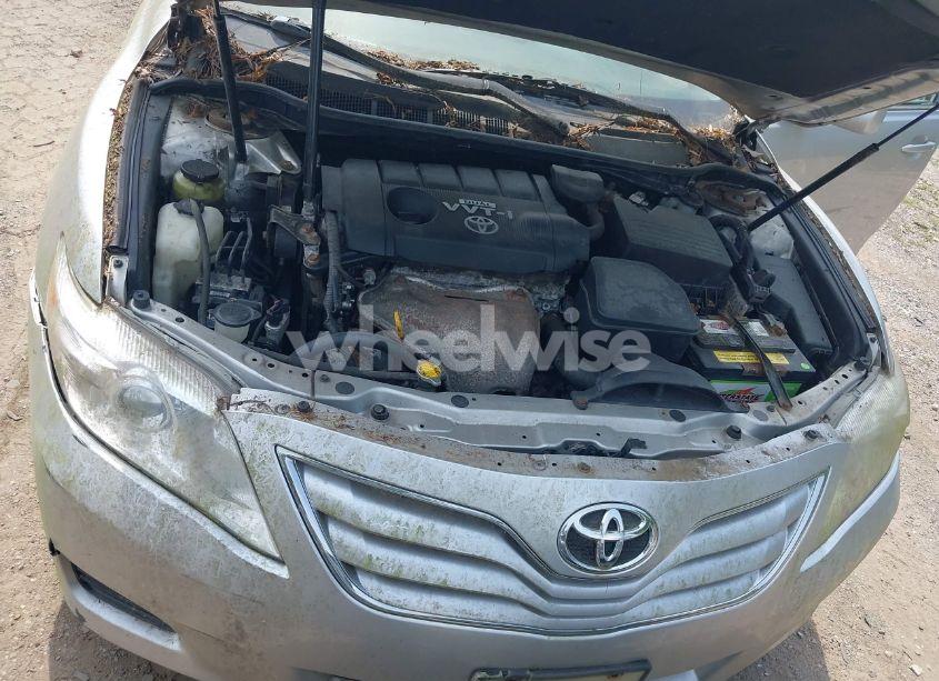 Photo 10 of 2010 Toyota Camry LE (VIN 4T1BF3EK6AU040947)