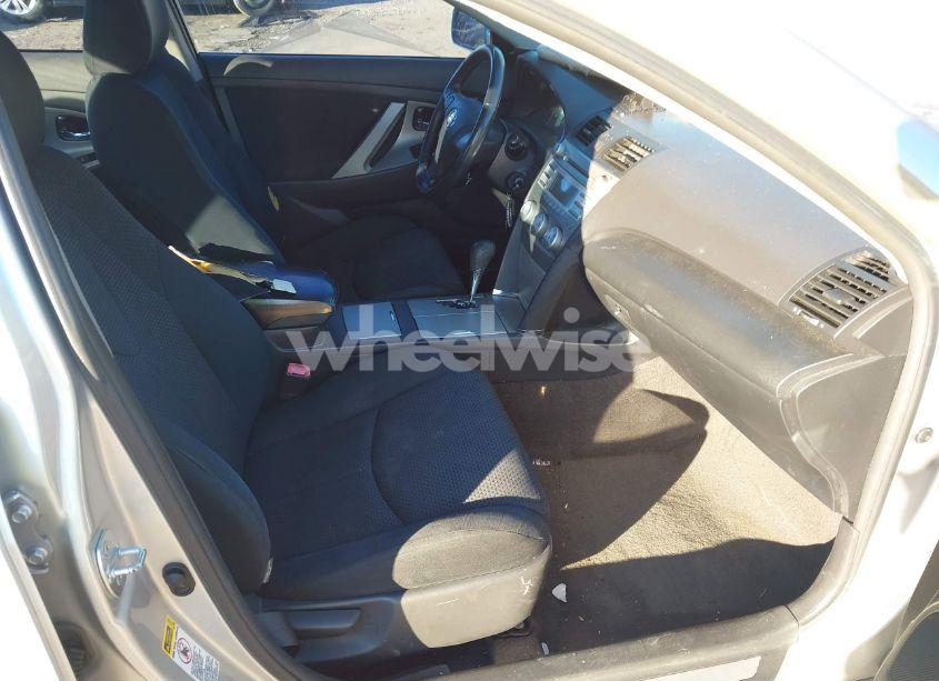 Photo 5 of 2010 Toyota Camry SE (VIN 4T1BF3EK6AU064178)