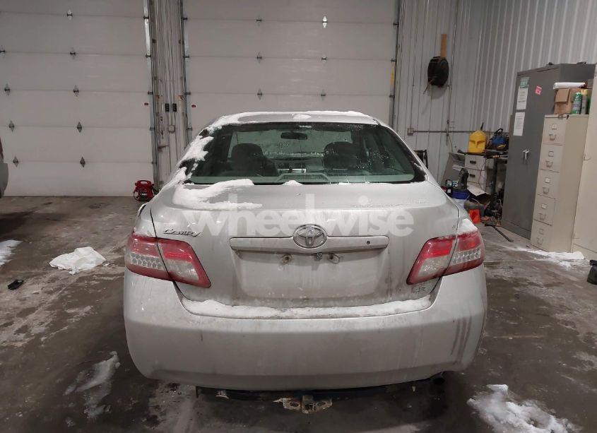 Photo 16 of 2010 Toyota Camry LE (VIN 4T1BF3EK6AU071051)