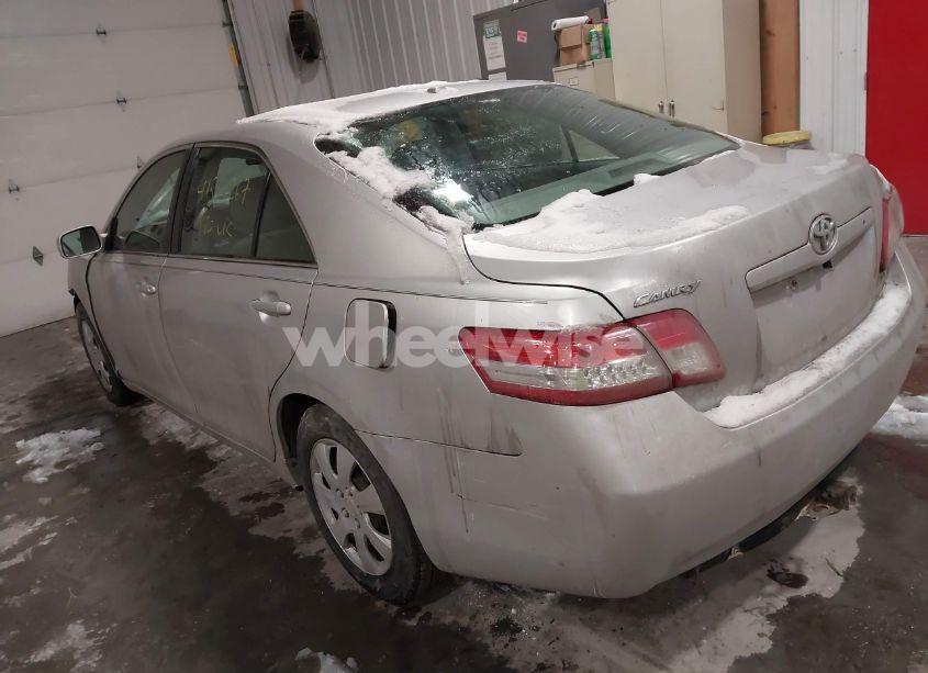 Photo 3 of 2010 Toyota Camry LE (VIN 4T1BF3EK6AU071051)