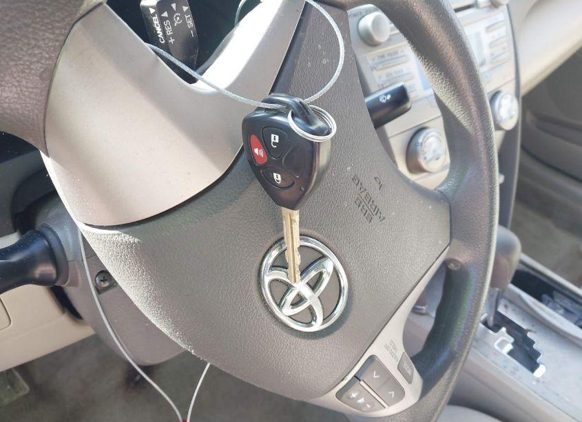 Photo 11 of 2010 Toyota Camry LE (VIN 4T1BF3EK6AU075942)