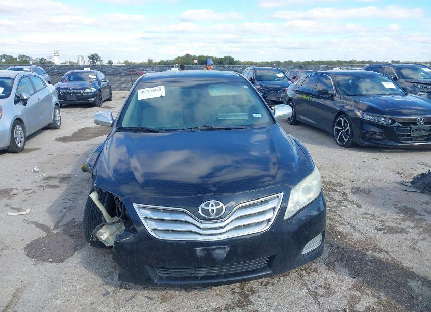 Photo 12 of 2010 Toyota Camry LE (VIN 4T1BF3EK6AU075942)