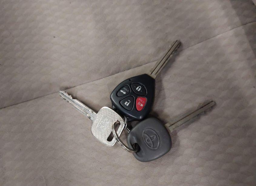 Photo 11 of 2010 Toyota Camry LE (VIN 4T1BF3EK6AU104856)