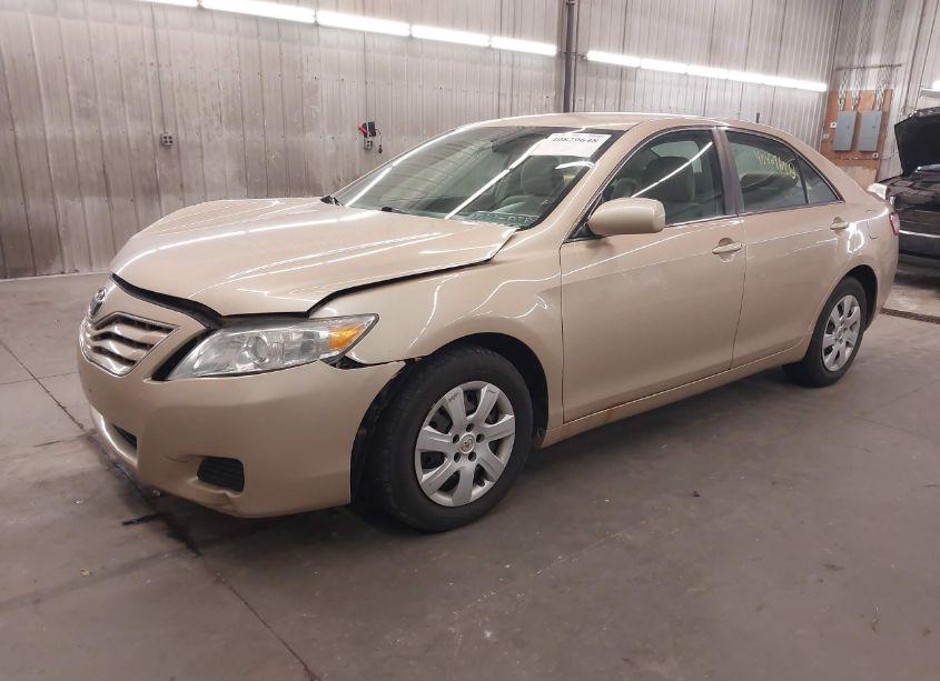 Photo 2 of 2010 Toyota Camry LE (VIN 4T1BF3EK6AU104856)