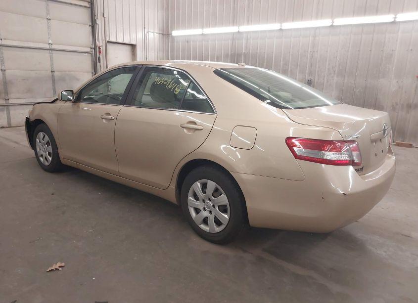 Photo 3 of 2010 Toyota Camry LE (VIN 4T1BF3EK6AU104856)