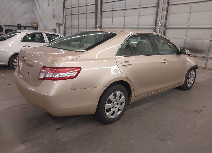 Photo 4 of 2010 Toyota Camry LE (VIN 4T1BF3EK6AU104856)