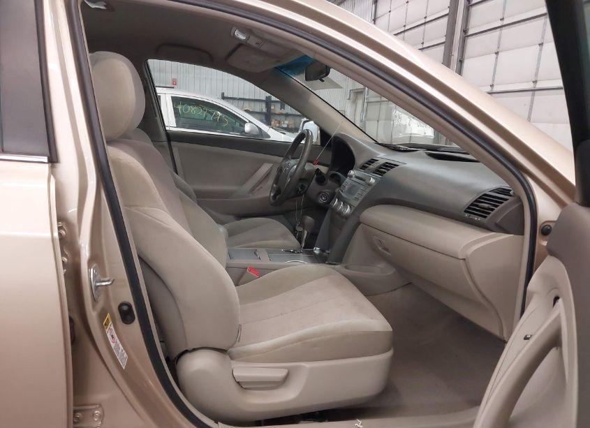 Photo 5 of 2010 Toyota Camry LE (VIN 4T1BF3EK6AU104856)