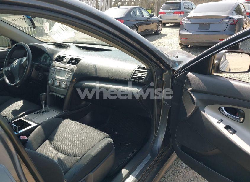 Photo 5 of 2010 Toyota Camry SE (VIN 4T1BF3EK6AU505971)