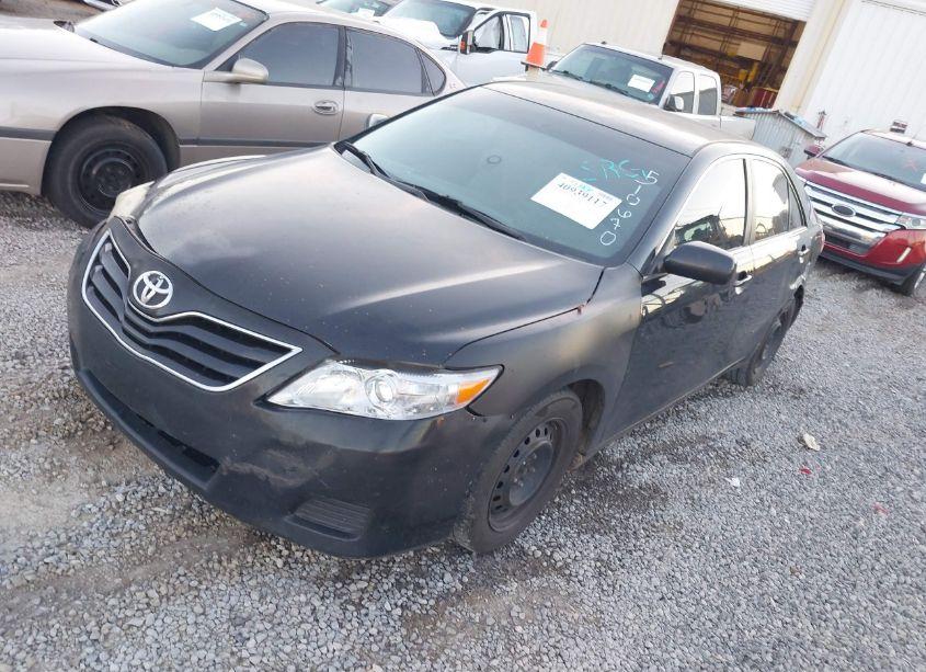 Photo 2 of 2010 Toyota Camry LE (VIN 4T1BF3EK6AU510670)
