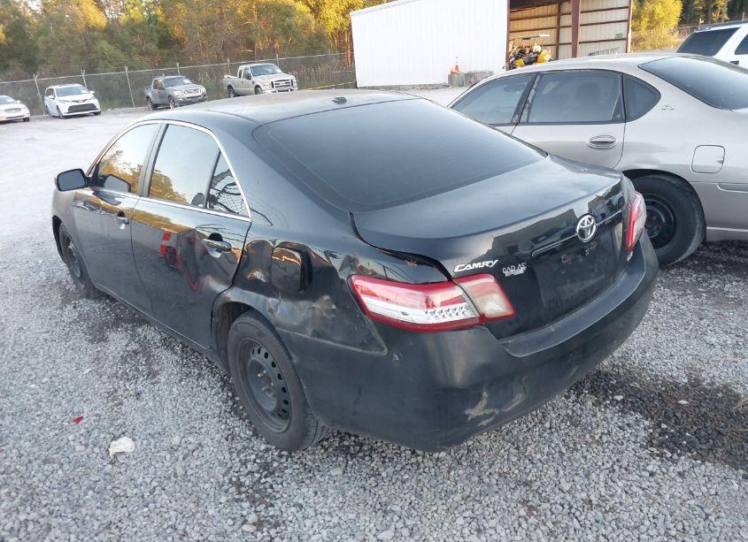 Photo 3 of 2010 Toyota Camry LE (VIN 4T1BF3EK6AU510670)