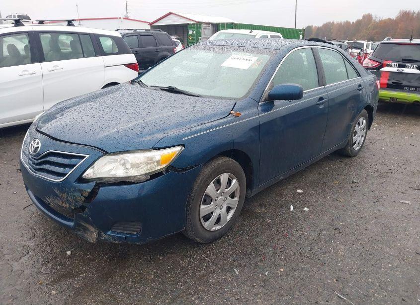 Photo 2 of 2010 Toyota Camry LE (VIN 4T1BF3EK6AU513553)