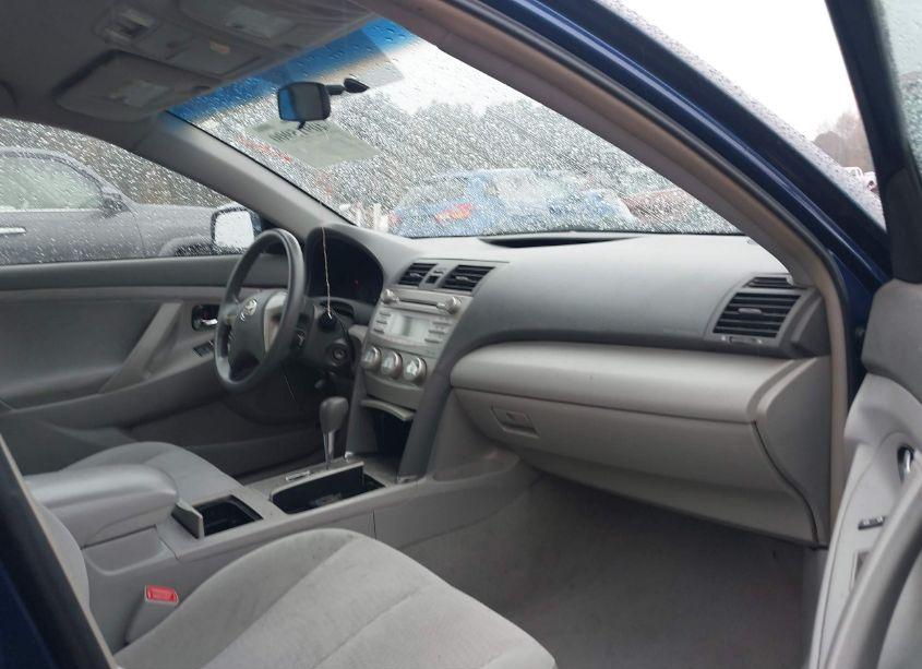 Photo 5 of 2010 Toyota Camry LE (VIN 4T1BF3EK6AU513553)