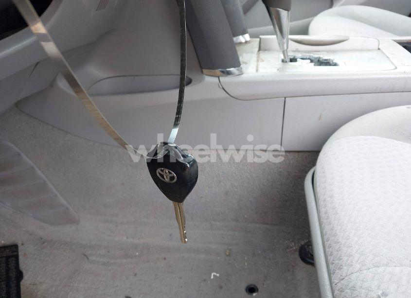 Photo 11 of 2010 Toyota Camry LE (VIN 4T1BF3EK6AU522382)