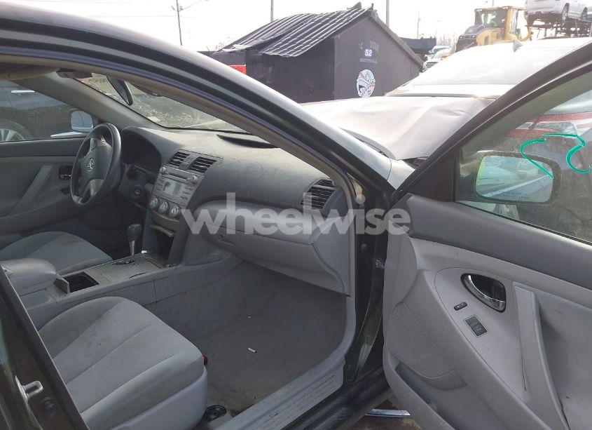 Photo 5 of 2010 Toyota Camry LE (VIN 4T1BF3EK6AU522382)