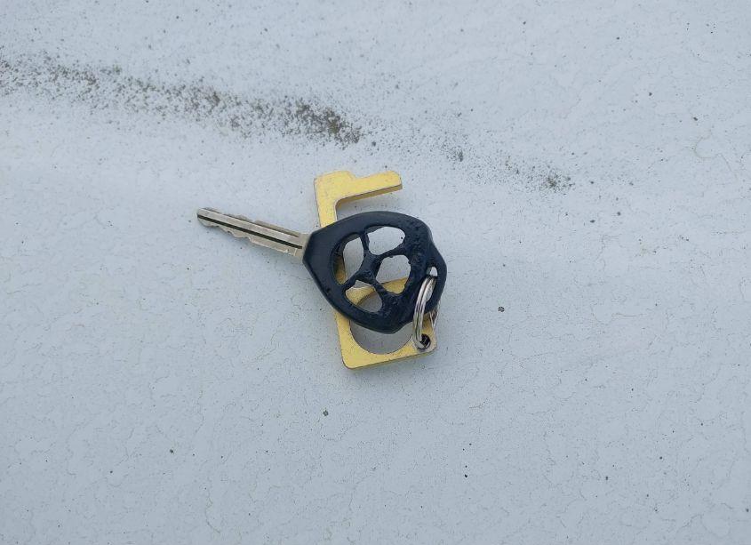 Photo 11 of 2010 Toyota Camry LE (VIN 4T1BF3EK6AU536508)