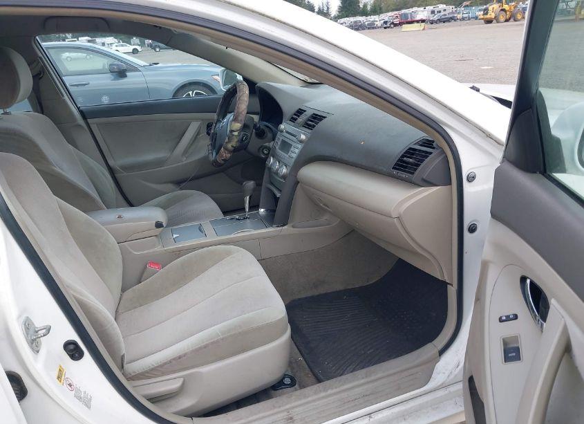 Photo 5 of 2010 Toyota Camry LE (VIN 4T1BF3EK6AU536508)