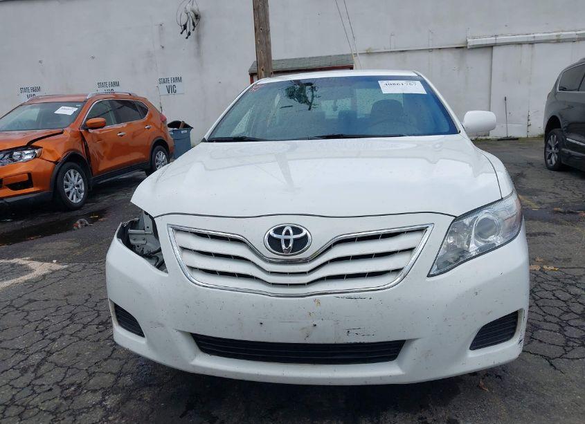 Photo 13 of 2010 Toyota Camry LE (VIN 4T1BF3EK6AU539974)