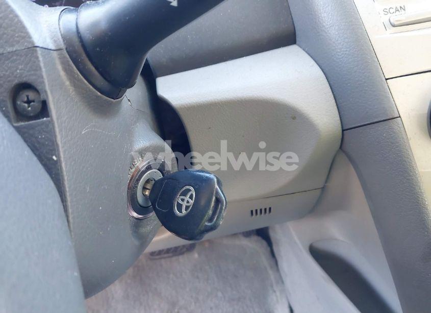 Photo 11 of 2010 Toyota Camry LE (VIN 4T1BF3EK6AU543975)