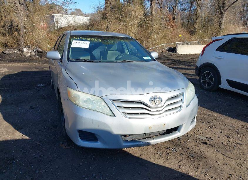 Photo 12 of 2010 Toyota Camry LE (VIN 4T1BF3EK6AU543975)