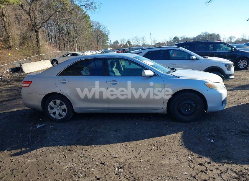 Photo 13 of 2010 Toyota Camry LE (VIN 4T1BF3EK6AU543975)