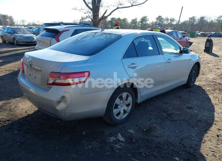 Photo 4 of 2010 Toyota Camry LE (VIN 4T1BF3EK6AU543975)