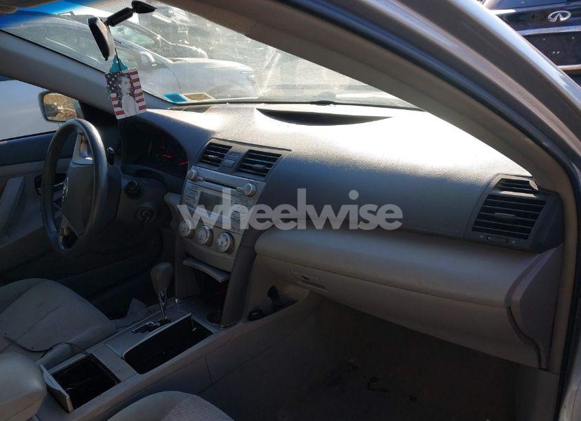 Photo 5 of 2010 Toyota Camry LE (VIN 4T1BF3EK6AU543975)