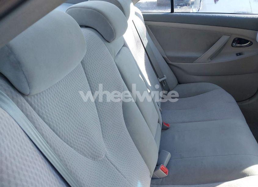 Photo 8 of 2010 Toyota Camry LE (VIN 4T1BF3EK6AU543975)