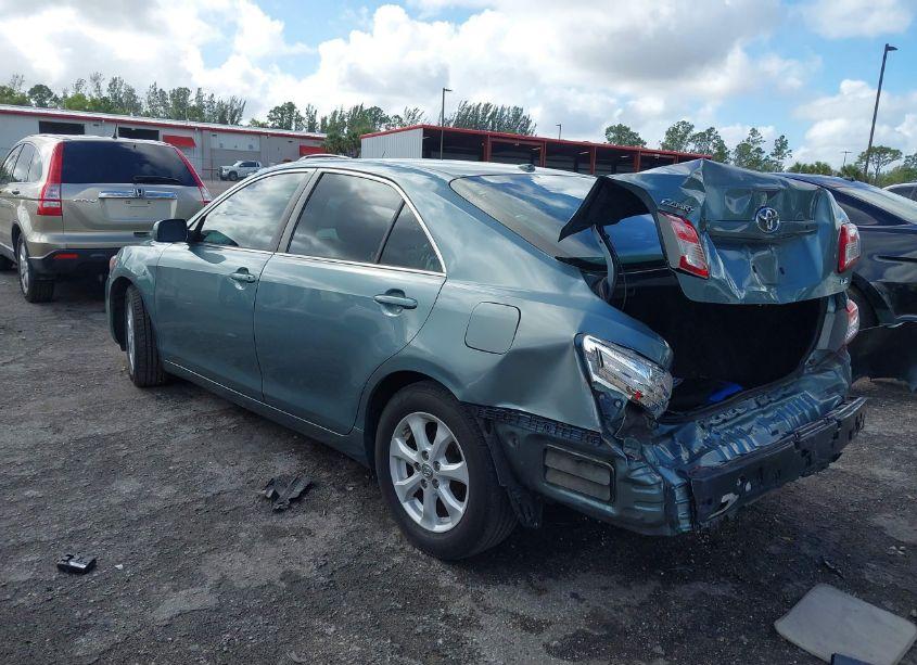 Photo 3 of 2010 Toyota Camry LE (VIN 4T1BF3EK6AU562591)