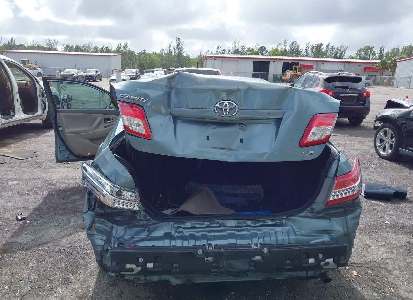 Photo 6 of 2010 Toyota Camry LE (VIN 4T1BF3EK6AU562591)