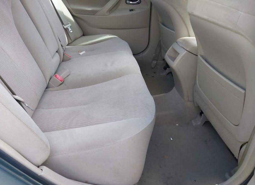 Photo 8 of 2010 Toyota Camry LE (VIN 4T1BF3EK6AU562591)