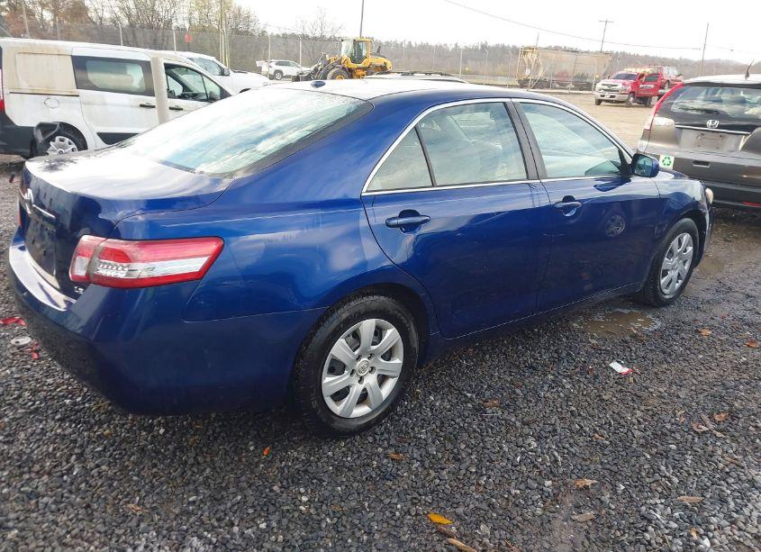 Photo 4 of 2010 Toyota Camry LE (VIN 4T1BF3EK6AU577446)