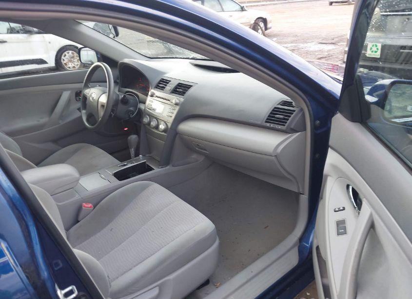 Photo 5 of 2010 Toyota Camry LE (VIN 4T1BF3EK6AU577446)