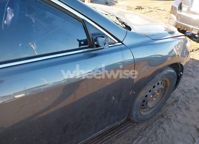 Photo 13 of 2011 Toyota Camry LE (VIN 4T1BF3EK6BU135400)